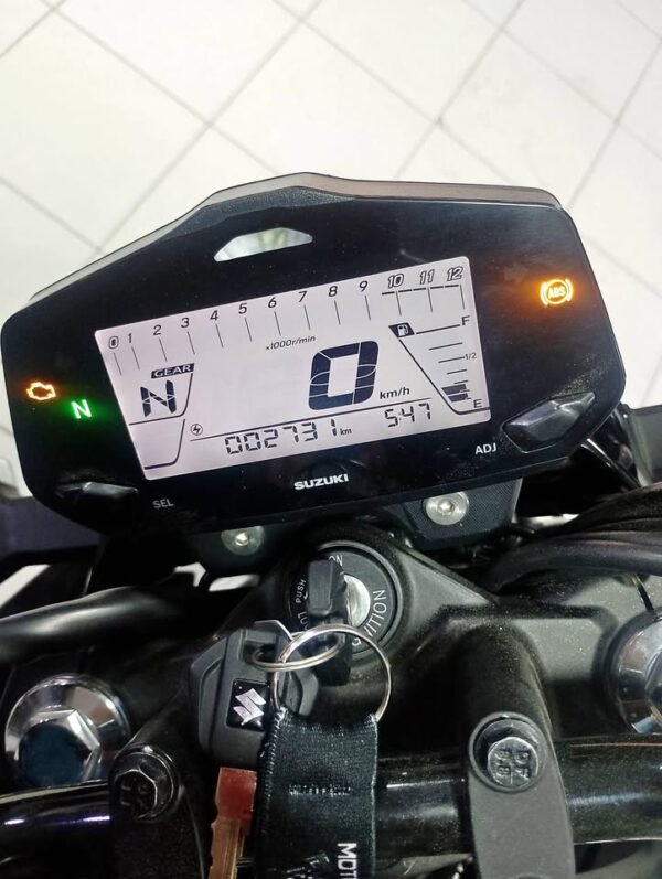 Suzuki Gixxer 150 FI ABS Modelo 2026 – Con garantía y muy pocos kilómetros - Image 11