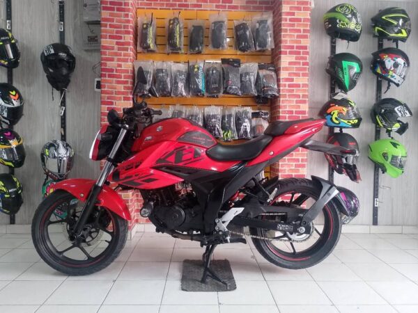 Suzuki Gixxer 150 FI ABS Modelo 2023
