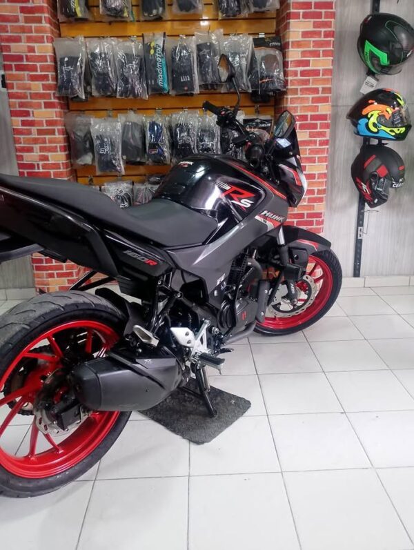 HUNK 160 R MODELO 2025 - Image 5