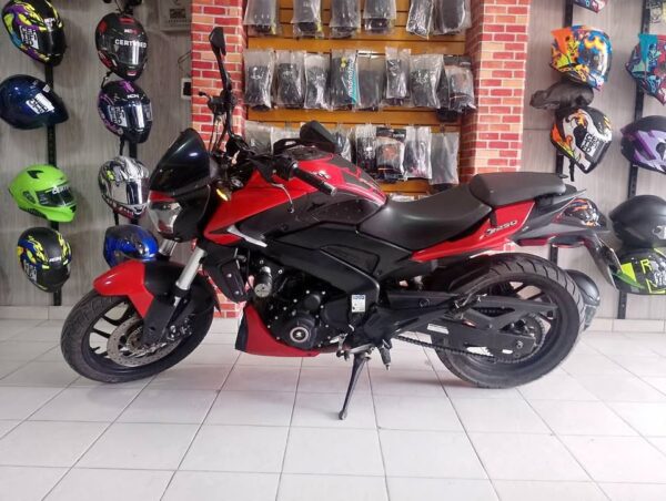 Dominar 250 Modelo 2022 – Único dueño, excelente estado