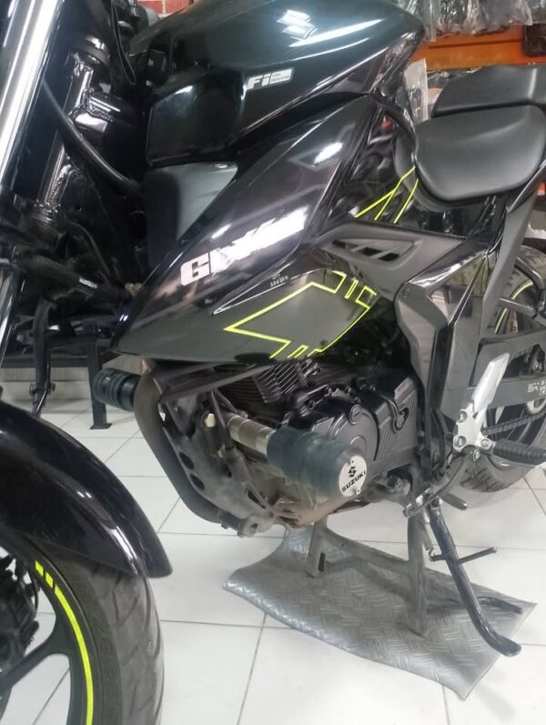 Suzuki Gixxer 150 FI ABS Modelo 2026 – Con garantía y muy pocos kilómetros - Image 2