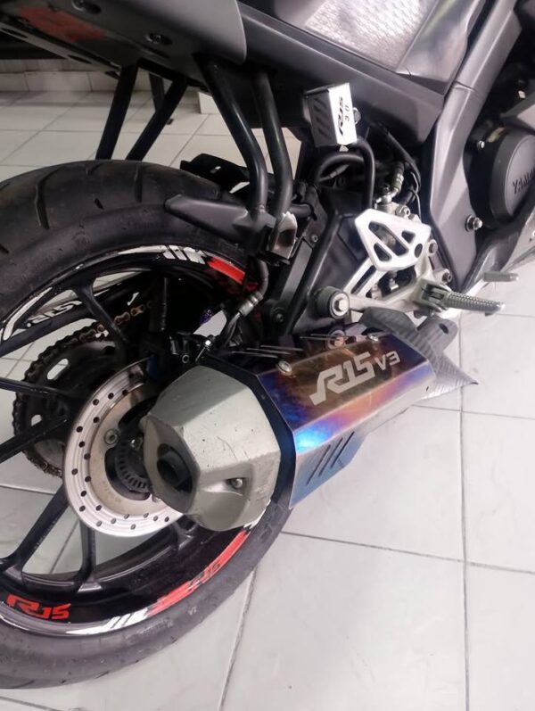 Yamaha R15 V3 FI ABS Modelo 2022 – Único dueño, excelente estado - Image 5