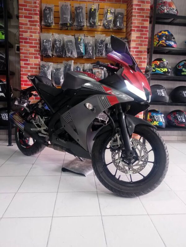 Yamaha R15 V3 FI ABS Modelo 2022 – Único dueño, excelente estado - Image 7