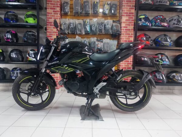 Suzuki Gixxer 150 FI ABS Modelo 2026 – Con garantía y muy pocos kilómetros