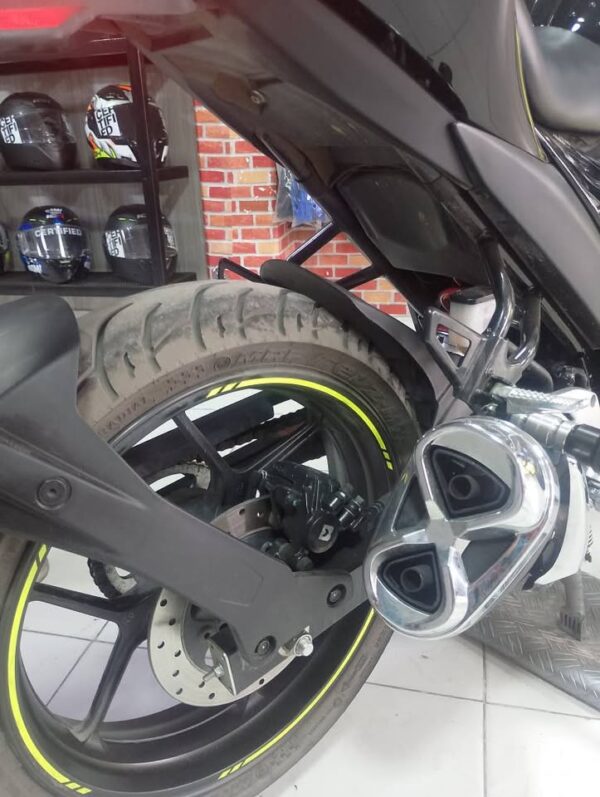 Suzuki Gixxer 150 FI ABS Modelo 2026 – Con garantía y muy pocos kilómetros - Image 5