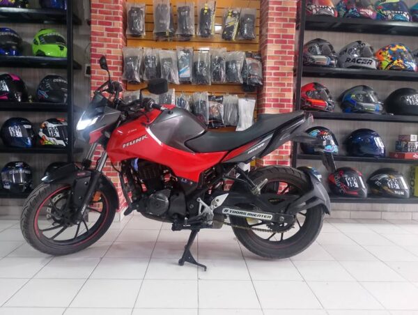 Hero Hunk 160R Modelo 2022