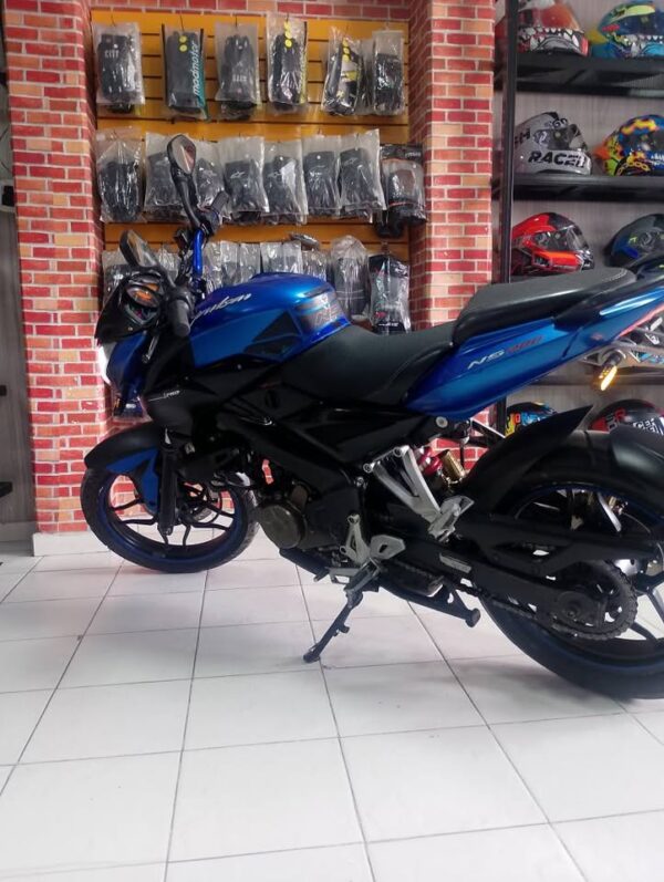 Pulsar NS 200 Modelo 2016 - Image 4