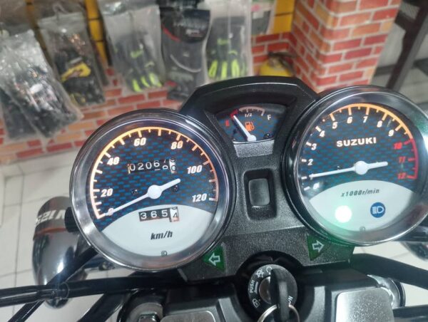 Suzuki GN 125 Modelo 2025 - Image 5