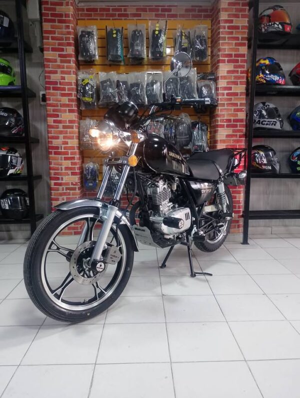 Suzuki GN 125 Modelo 2025 - Image 2