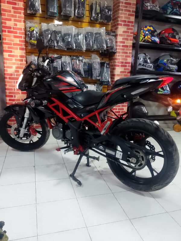 Benelli TNT 150 Modelo 2022 - Image 4