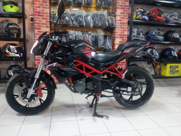 Benelli TNT 150 Modelo 2022