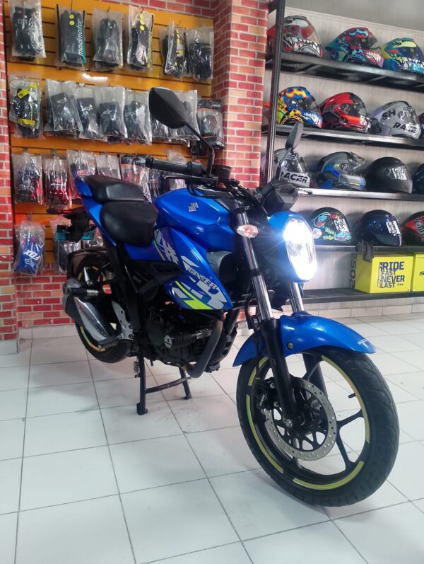 Suzuki Gixxer FI 150 Modelo 2023 - Image 5