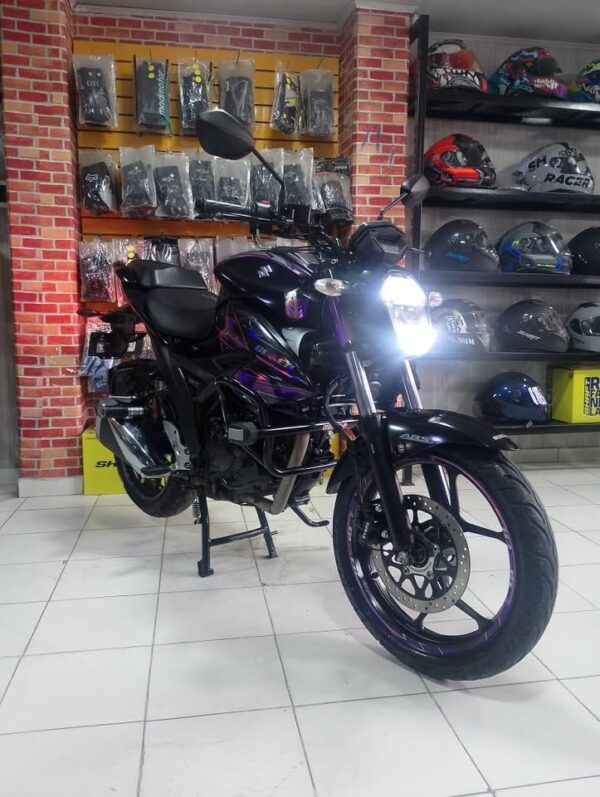 Suzuki Gixxer 150 FI ABS Modelo 2025 - Image 2
