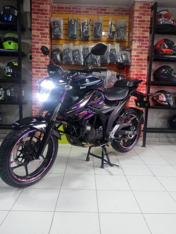 Suzuki Gixxer 150 FI ABS Modelo 2025 - Image 3