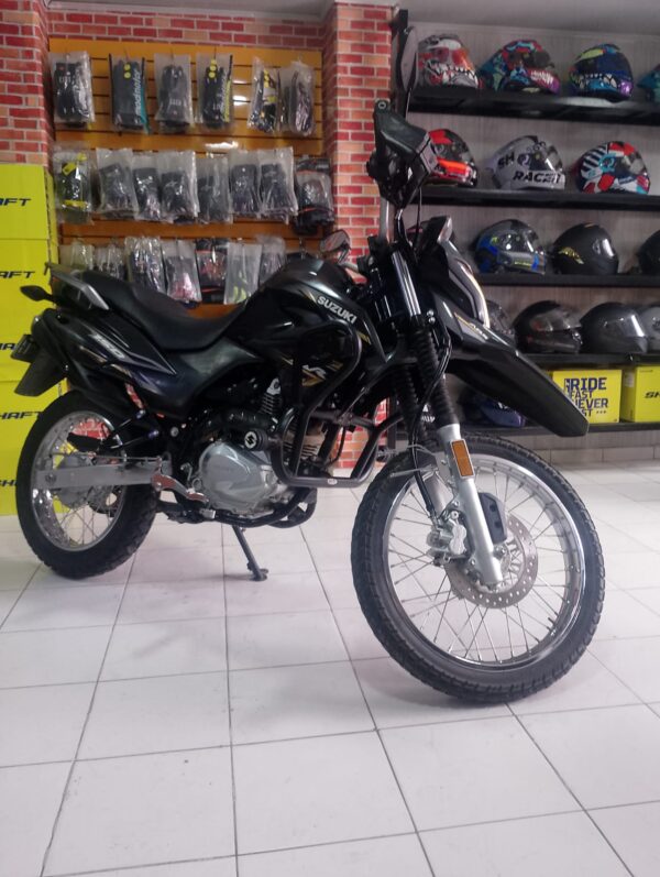 Suzuki DR 150 FI Modelo 2025 - Image 4