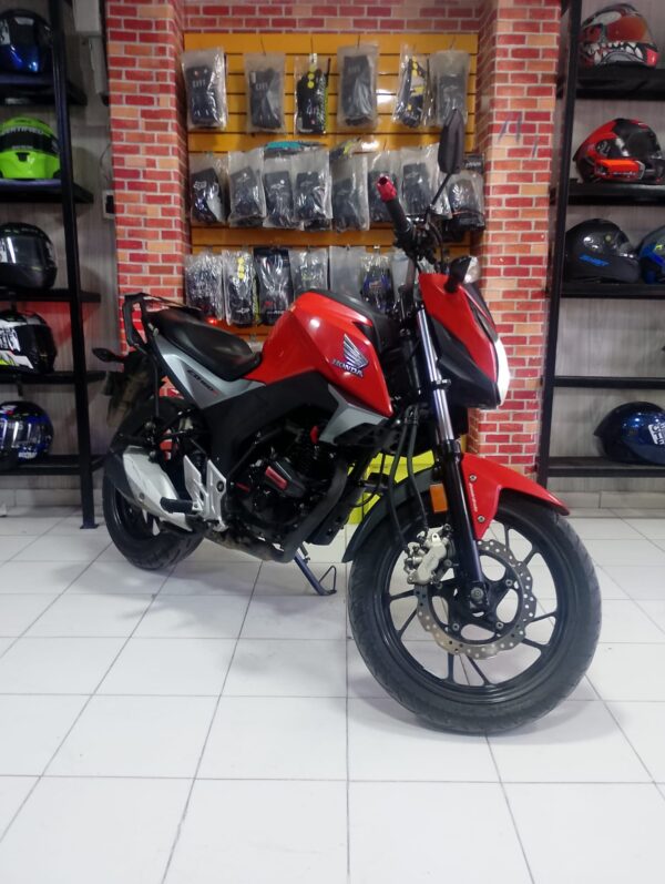 Honda CB 160 F DLX Modelo 2018 - Image 4