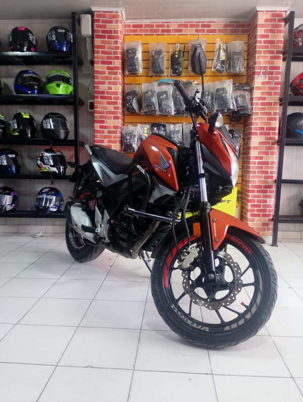 Honda CB 160 DLX Modelo 2019 - Image 3