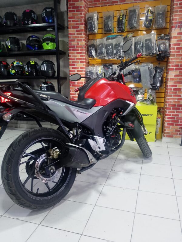Honda CB 160 F DLX Modelo 2018 - Image 2