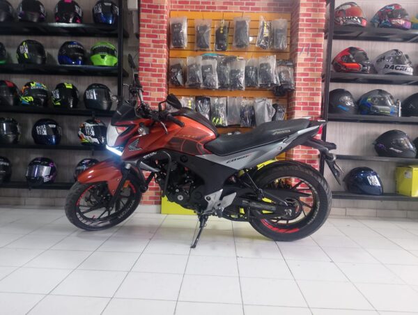 Honda CB 160 DLX Modelo 2019