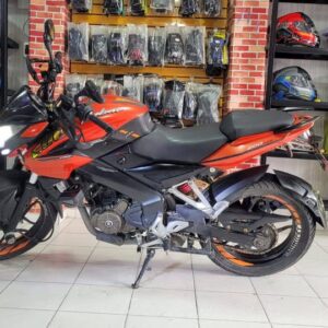 Pulsar 200 NS modelo 2016 en venta – Excelente estado