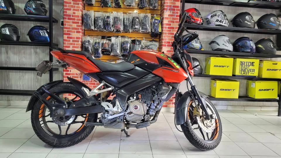 Pulsar 200 NS modelo 2016 en venta – Excelente estado - Image 7