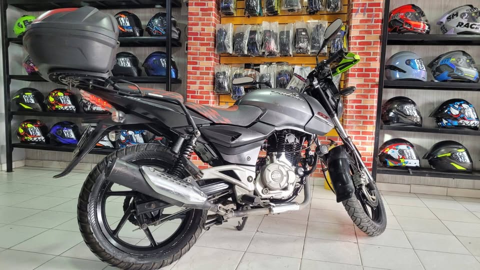 Pulsar 180 Pro modelo 2016 en venta – Excelente estado - Image 4
