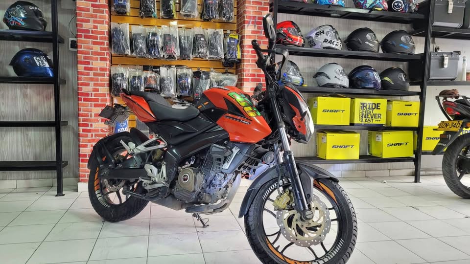 Pulsar 200 NS modelo 2016 en venta – Excelente estado - Image 8