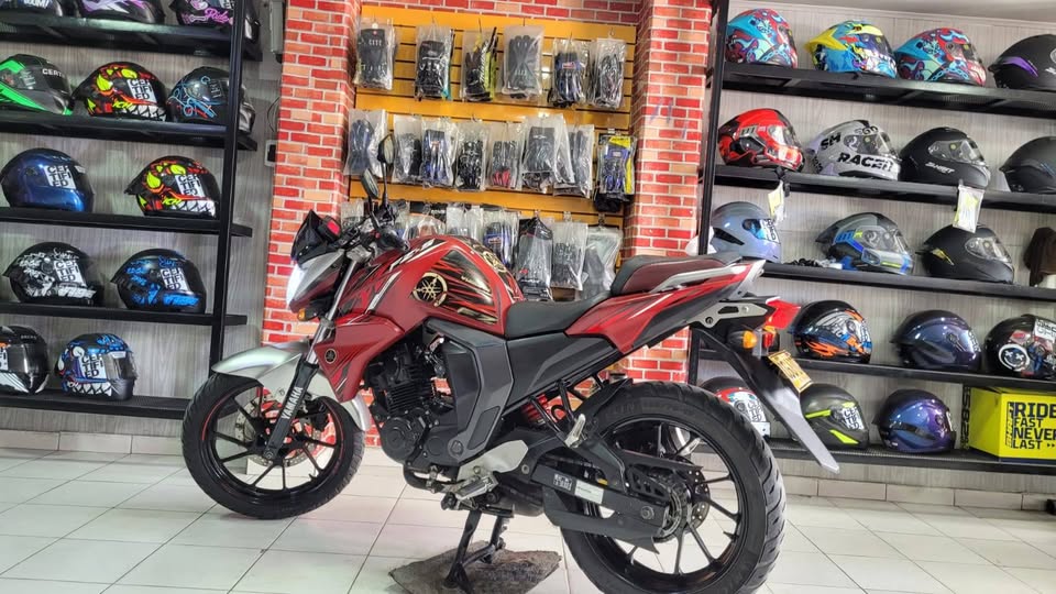 Yamaha FZ 150 2.0 modelo 2019 en venta – Excelente estado - Image 2