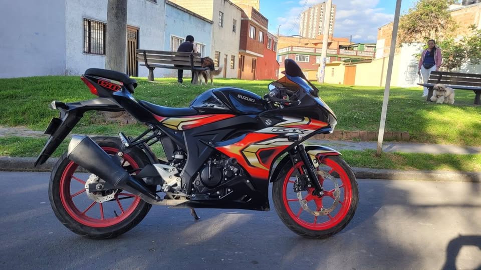 Suzuki GSXR 150 modelo 2022 en venta – Potencia y estilo deportivo - Image 8